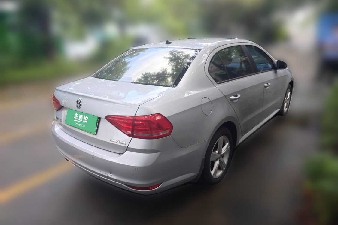 Volkswagen Lavida 2018 car image #4