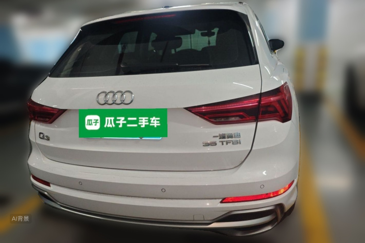 Audi Q3 2019 car image #6