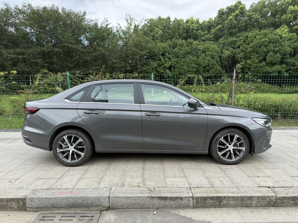 GEELY Emgrand 2023 car image #6