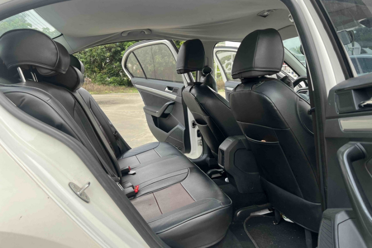 Volkswagen Lavida 2015 #14 Volkswagen Lavida 2015 car image #14