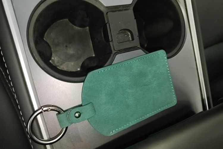 Tesla Model Y 2023 #9 Tesla Model Y 2023 car image #9