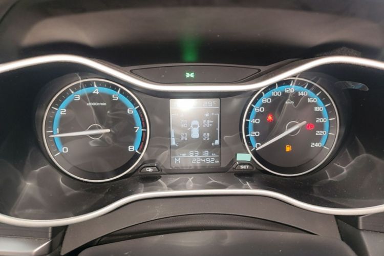 GEELY Emgrand 2021 car image #12