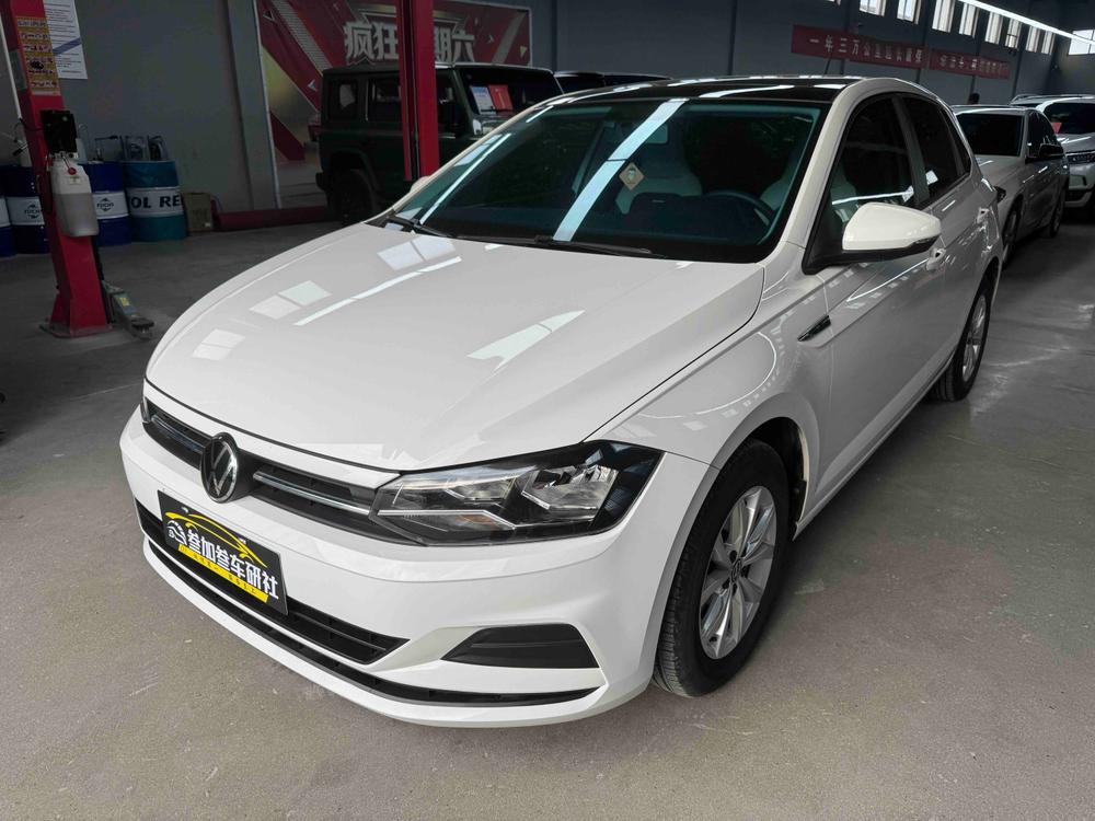 Volkswagen Polo 2023 car image 