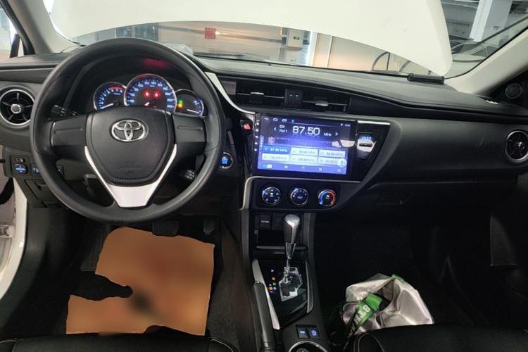 Toyota Corolla 2019 #10 Toyota Corolla 2019 car image #10