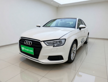 Audi A3 2018 Audi A3 2018 صورة سيارة