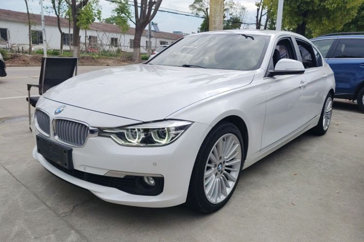 BMW 3 Series 2018 #2 BMW 3 Series 2018 car image #2