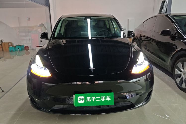 Tesla Model Y 2022 car image #3
