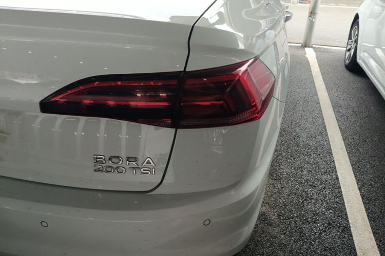 Volkswagen Bora 2022 car image #8