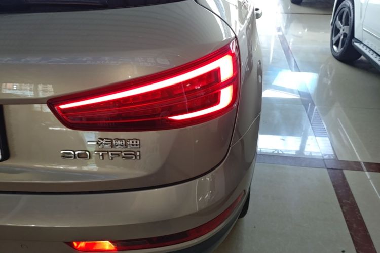 Audi Q3 2019 #8 Audi Q3 2019 car image #8