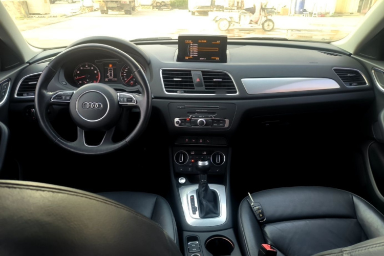 Audi Q3 2017 #10 Audi Q3 2017 car image #10