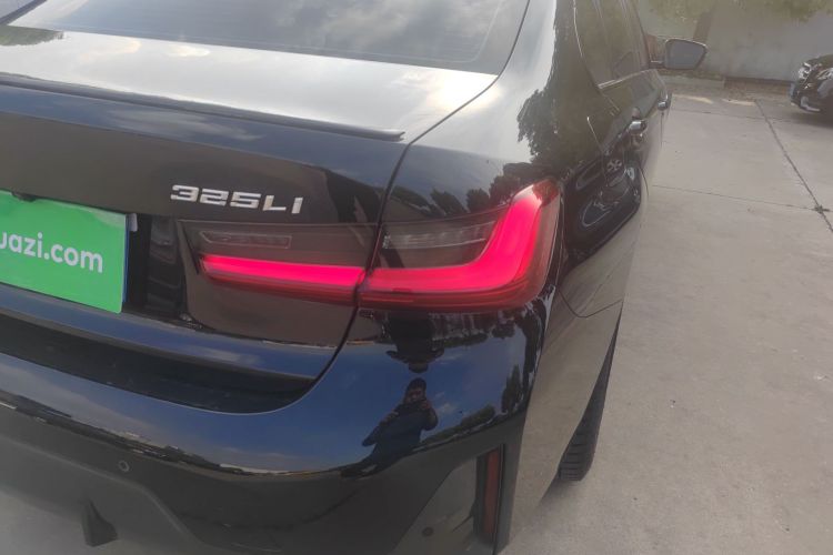 BMW 3 Series 2024 imagen de coche #8