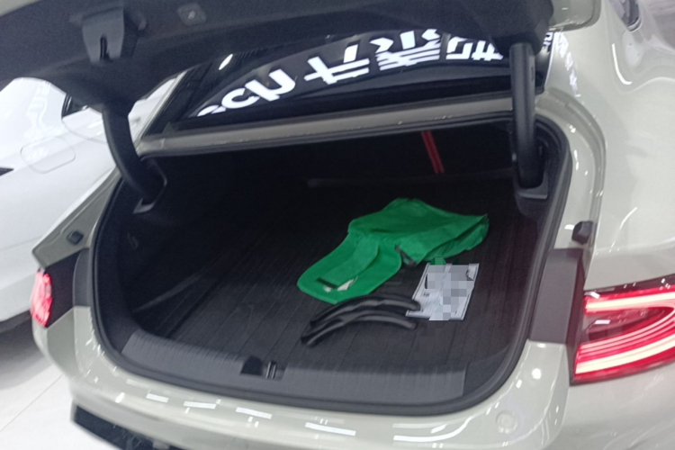 MI SU7 2024 car image #19