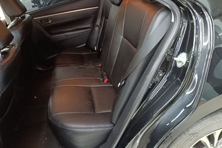Toyota Corolla 2018 car image #19