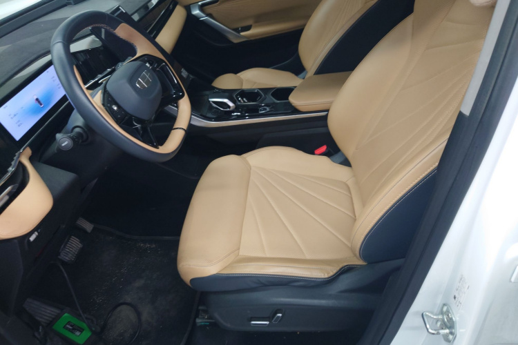 GEELY Boyue L 2023 image de voiture #15