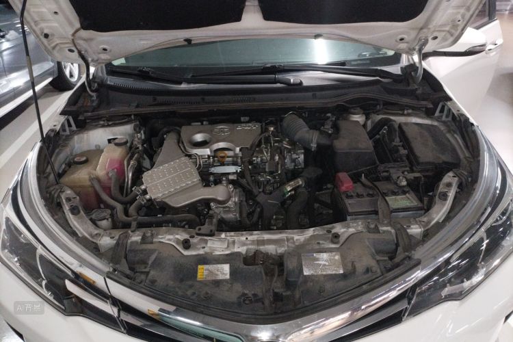 Toyota Corolla 2019 immagine di auto #22