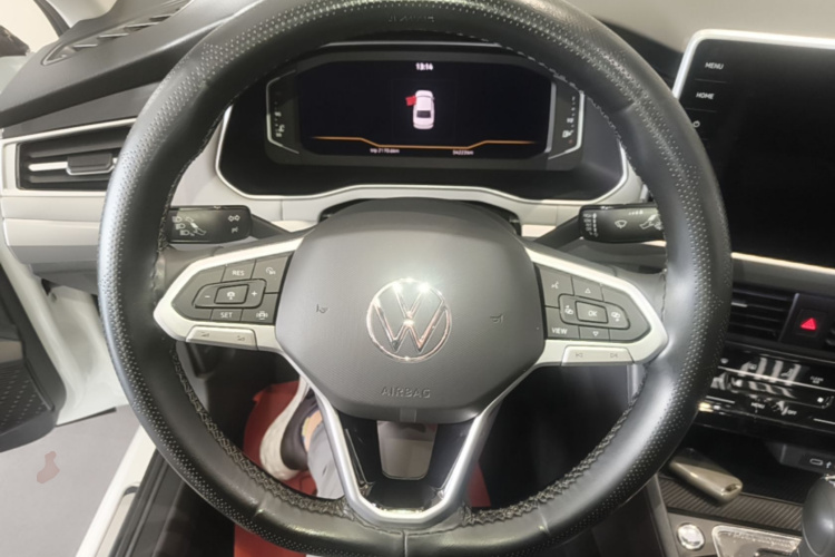 Volkswagen Bora 2023 изображение автомобиля #22