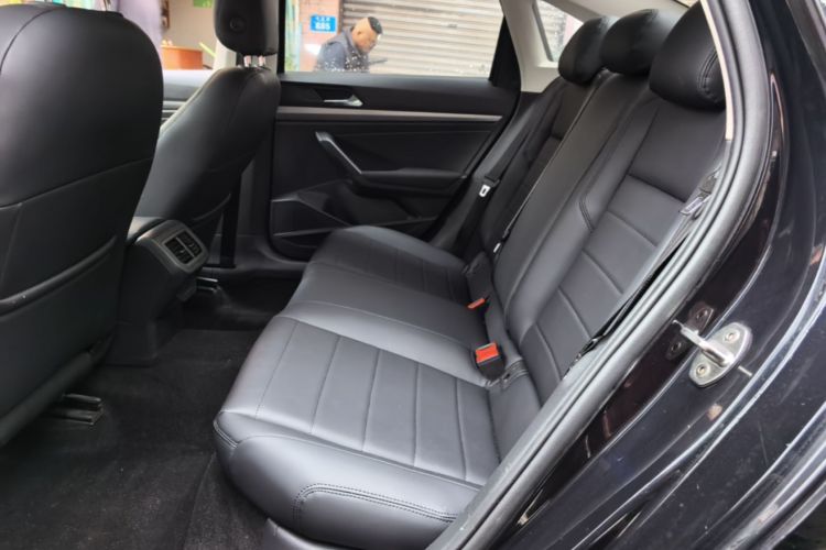 Volkswagen Lavida 2022 صورة سيارة #17