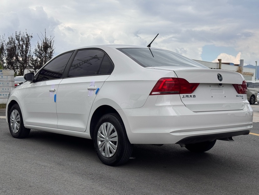Volkswagen Santana 2017 car image #8