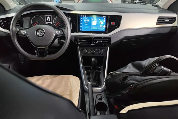 Volkswagen Polo 2021 car image #10