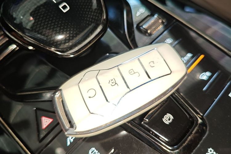 BYD Han 2021 car image #9