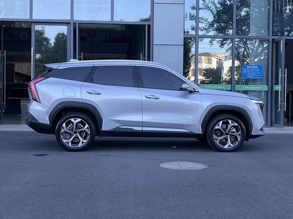 GEELY Boyue L 2024 car image #7
