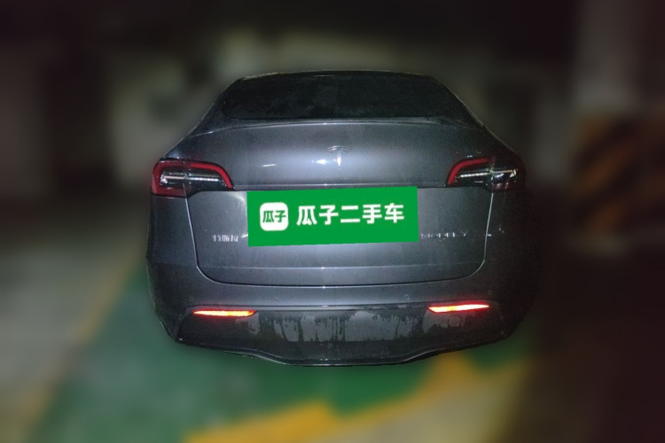 Tesla Model Y 2021 #6 Tesla Model Y 2021 car image #6