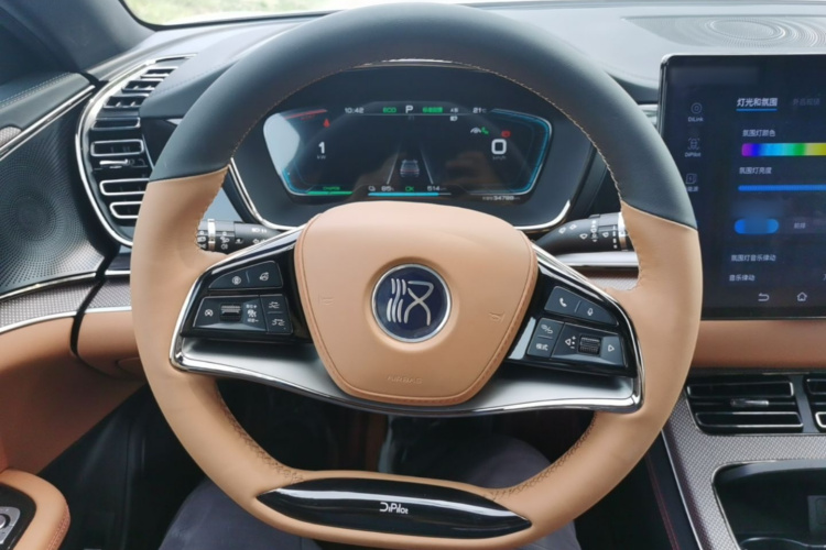 BYD Han 2022 صورة سيارة #11