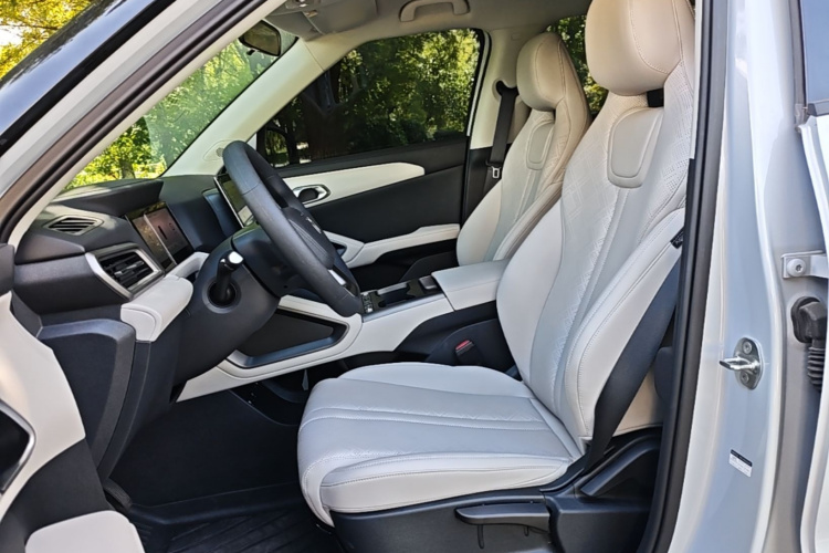 BYD YuanUP 2025 car image #15