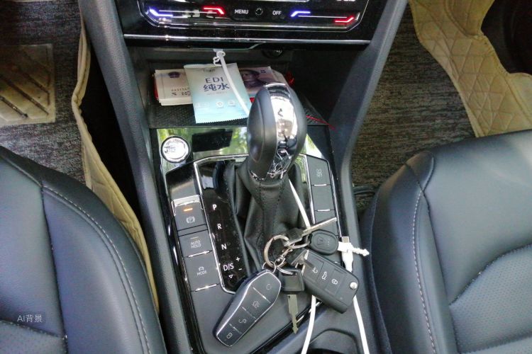 Volkswagen Tharu 2021 car image #16