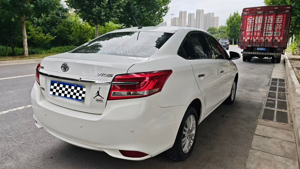Toyota Vios 2017 immagine di auto #7