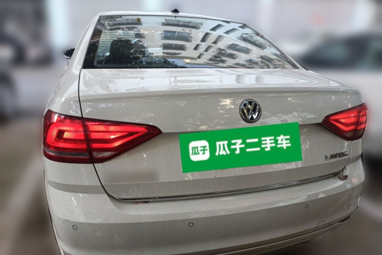 Volkswagen Lavida 2017 car image #6