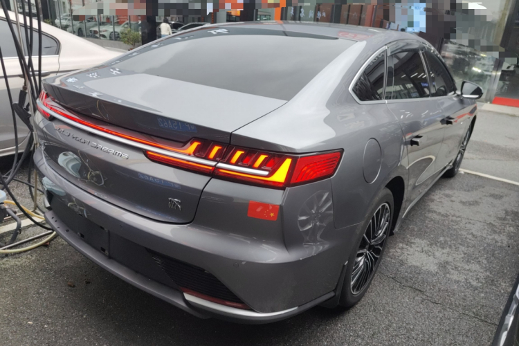 BYD Han 2022 immagine di auto #7