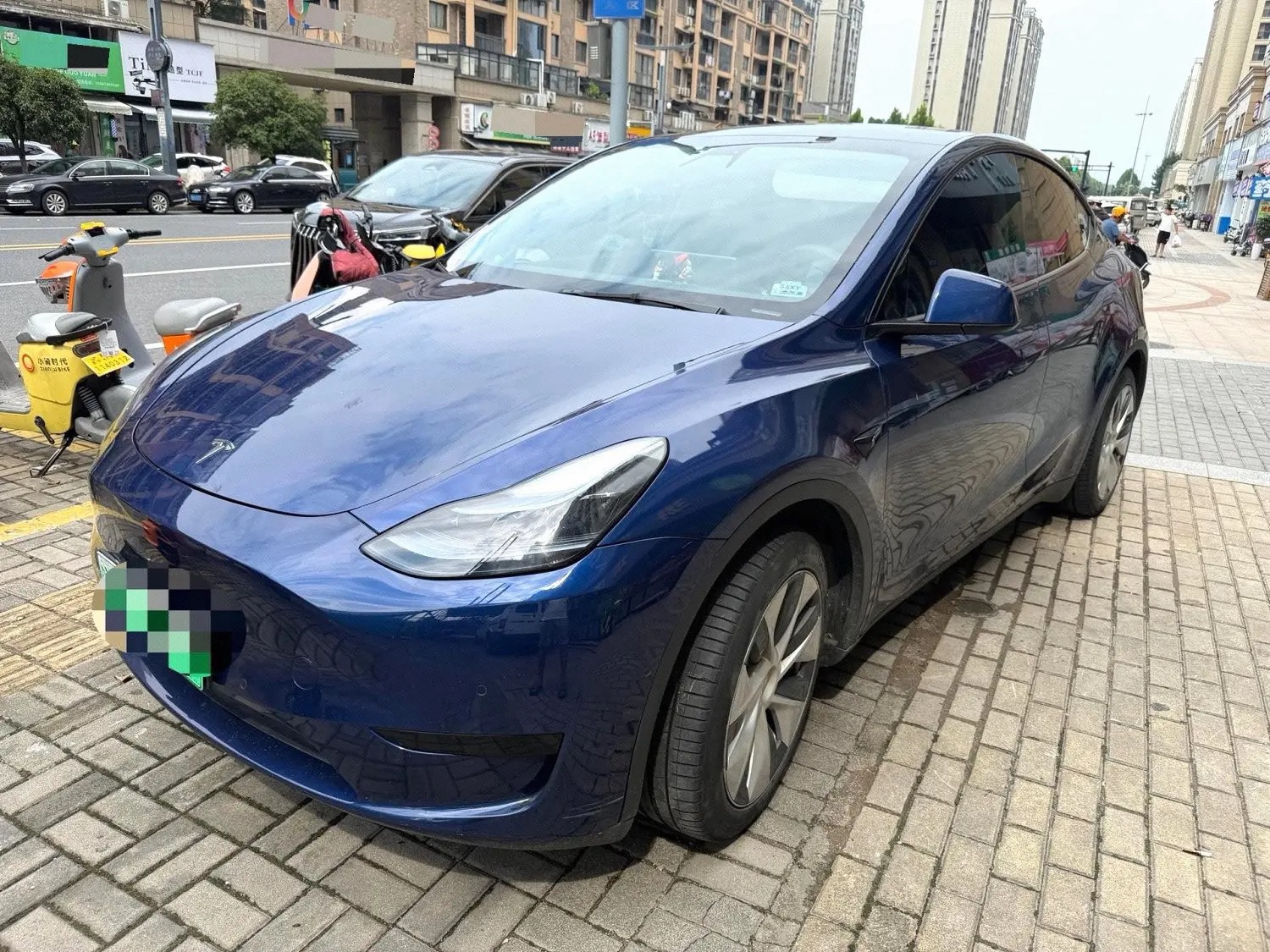 Tesla Model Y 2023 Tesla Model Y 2023 car image