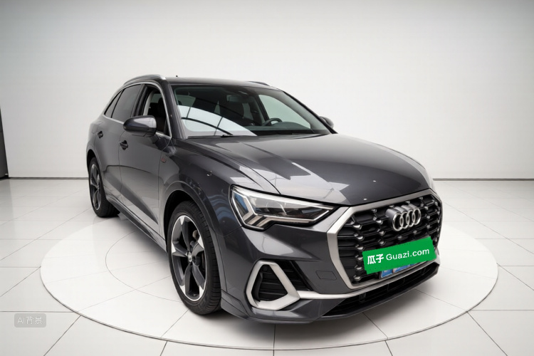 Audi Q3 2021 car image #4
