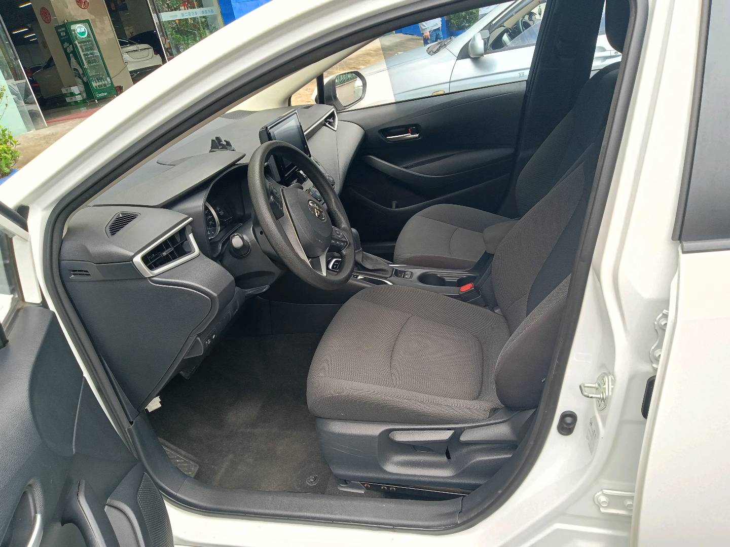 Toyota Corolla 2023 car image #11