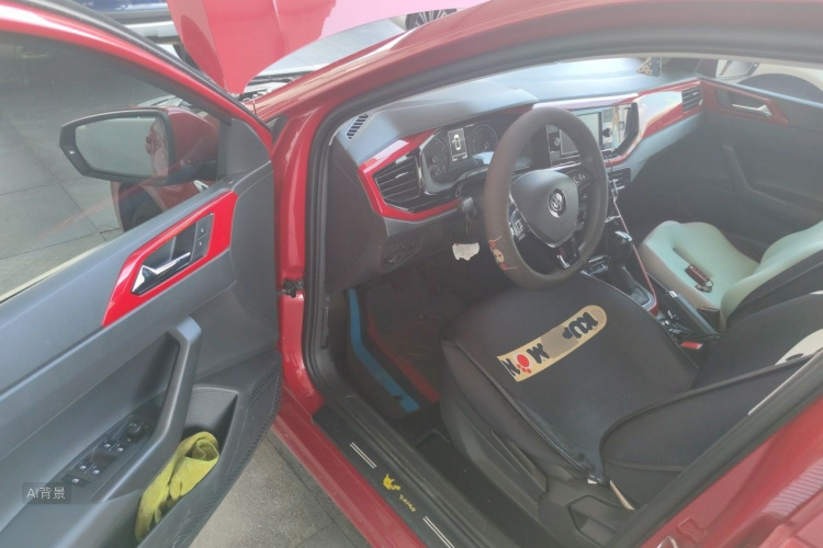 Volkswagen Polo 2019 car image #18
