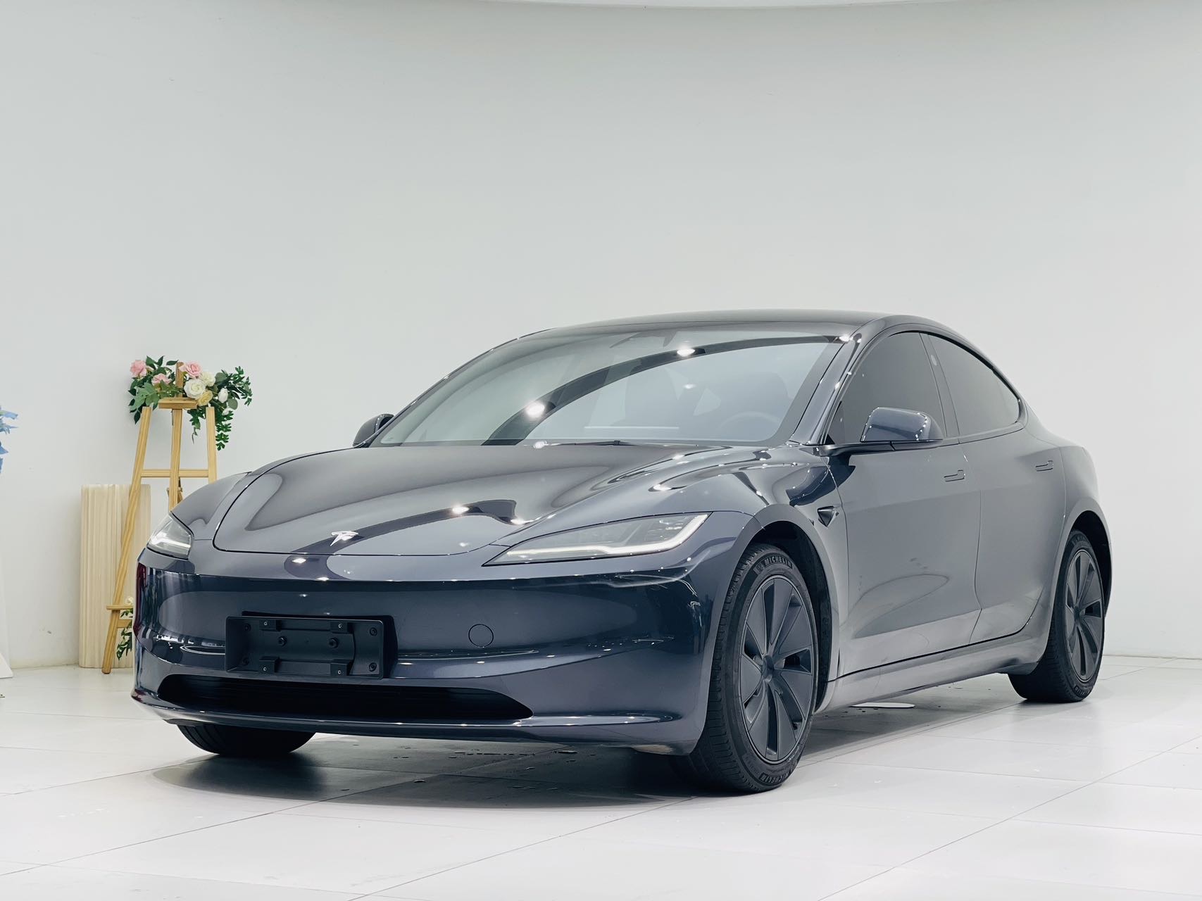 Tesla Model 3 2025 car image 