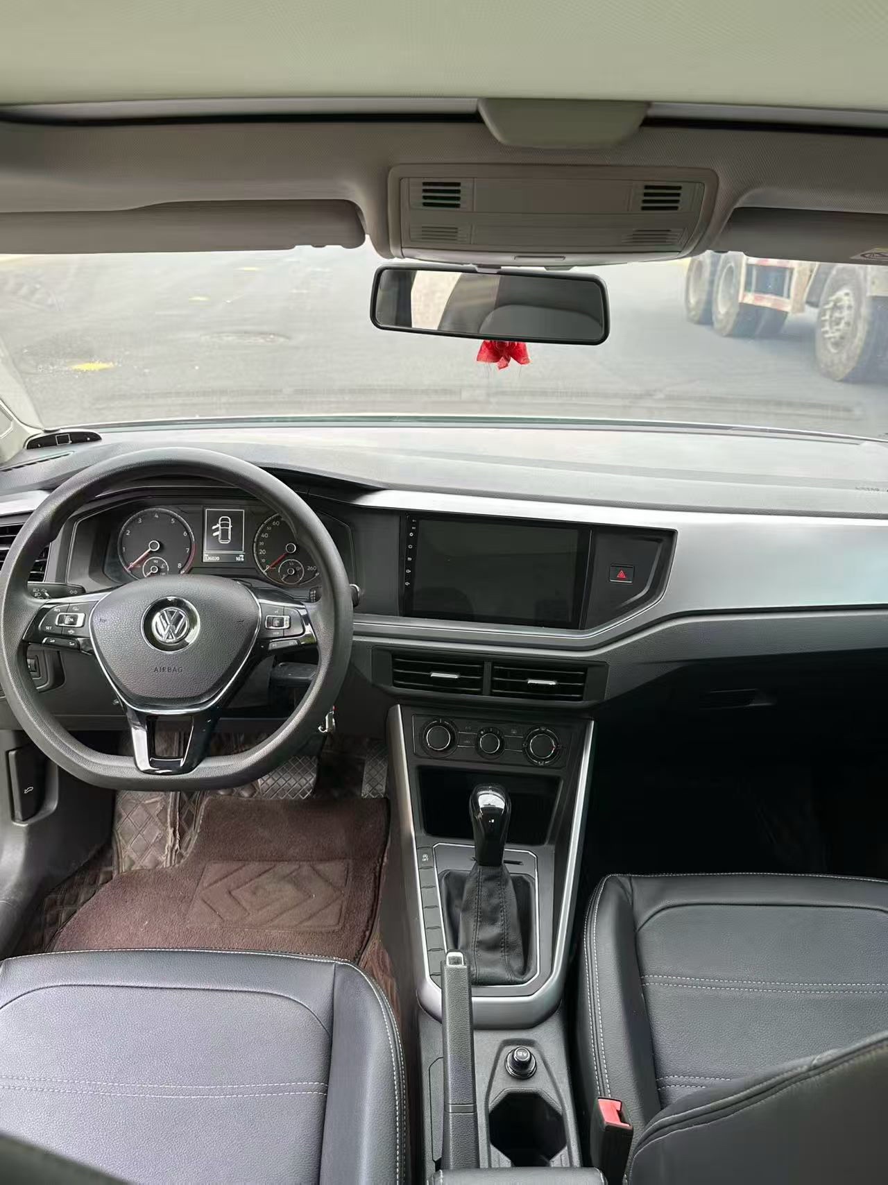Volkswagen Polo 2020 car image #7