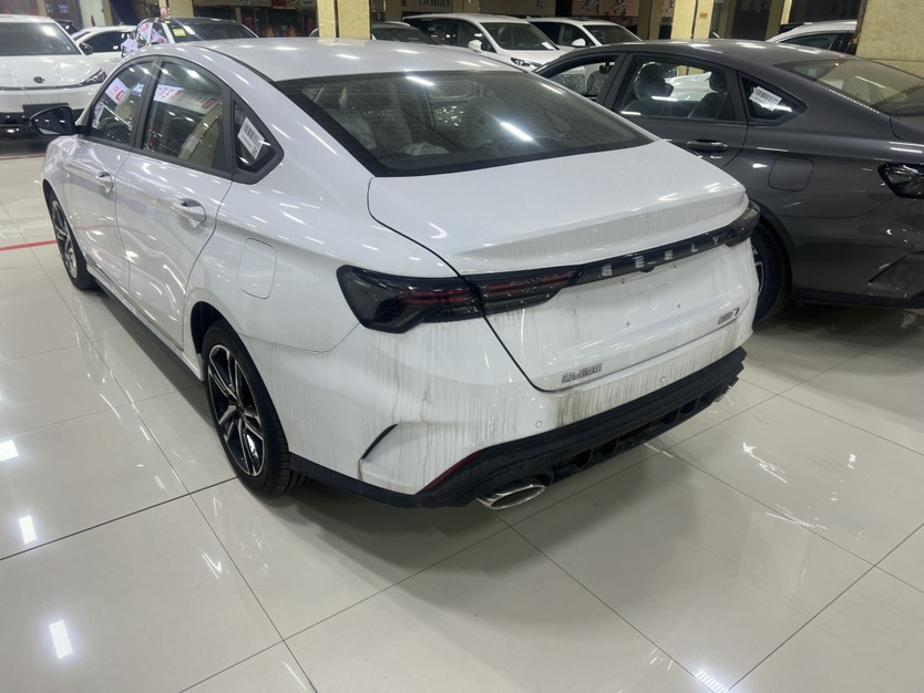 GEELY Binray 2026 #8 GEELY Binray 2026 car image #8