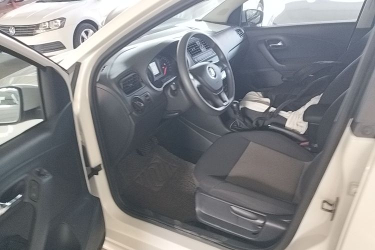 Volkswagen Polo 2019 #16 Volkswagen Polo 2019 car image #16