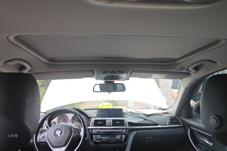 BMW 3 Series 2019 car image #20