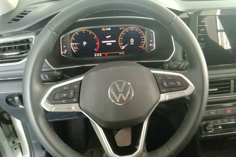 Volkswagen Tharu 2025 صورة سيارة #11