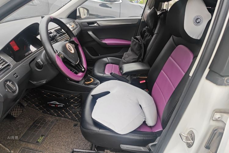 Volkswagen Santana 2017 car image #17