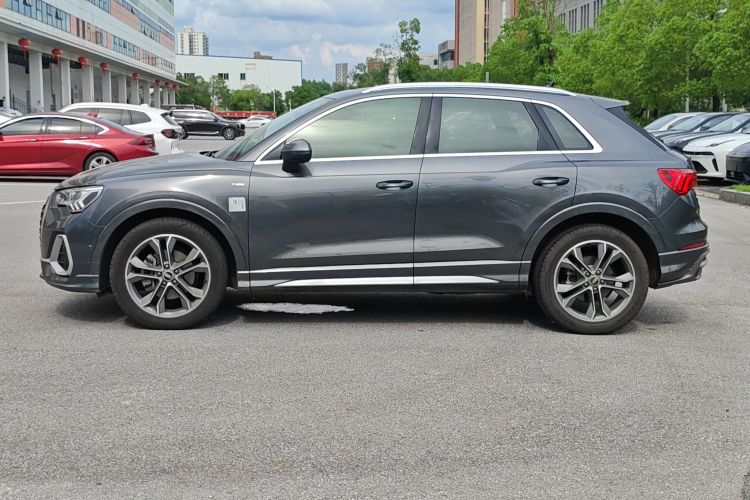 Audi Q3 2022 #8 Audi Q3 2022 car image #8