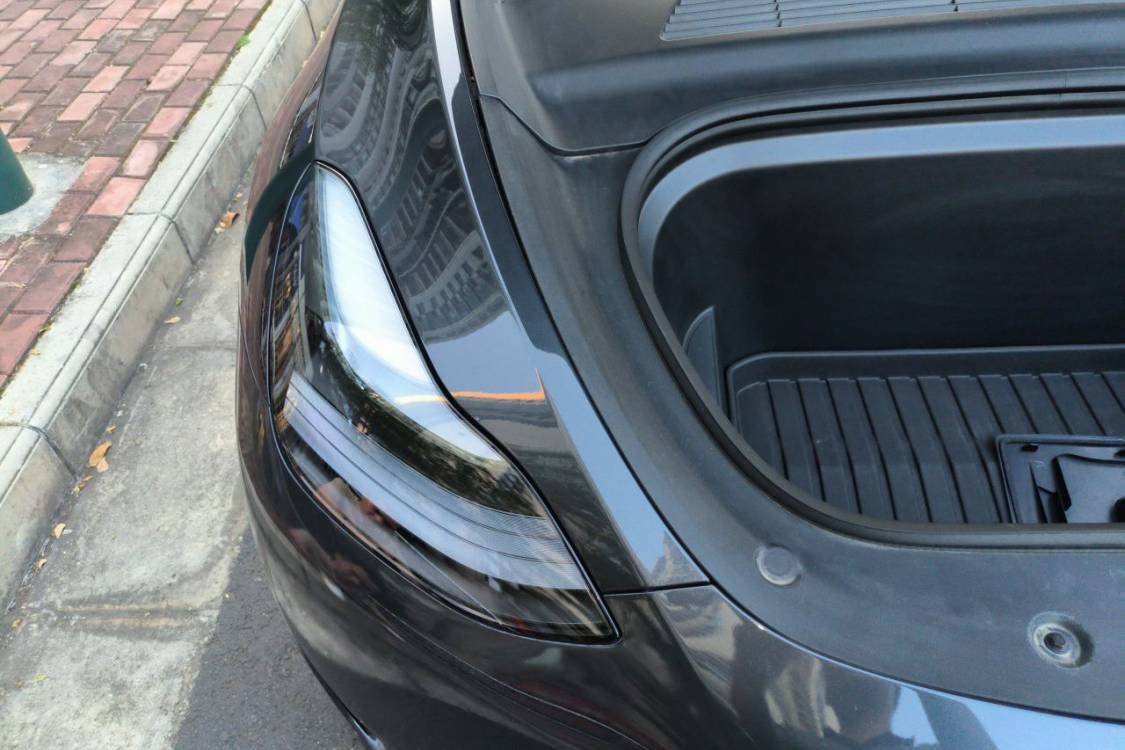 Tesla Model Y 2024 #11 Tesla Model Y 2024 car image #11
