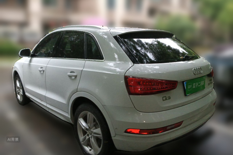 Audi Q3 2016 car image #5