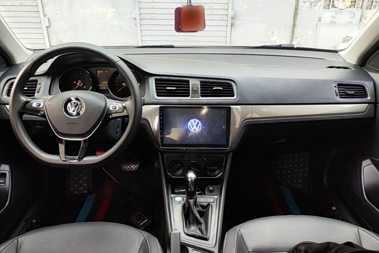 Volkswagen Lavida 2017 car image #10