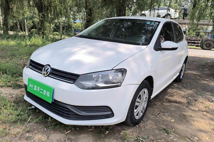 Volkswagen Polo 2017 car image #2