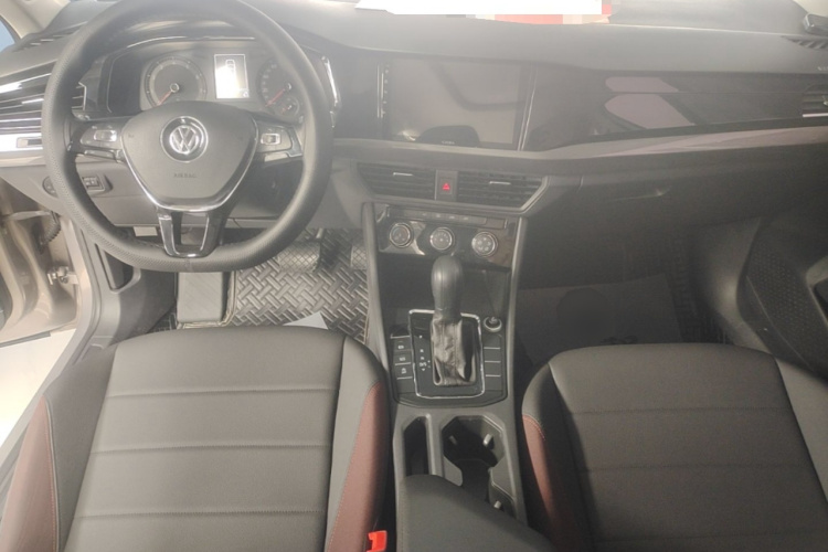 Volkswagen Bora 2019 car image #10