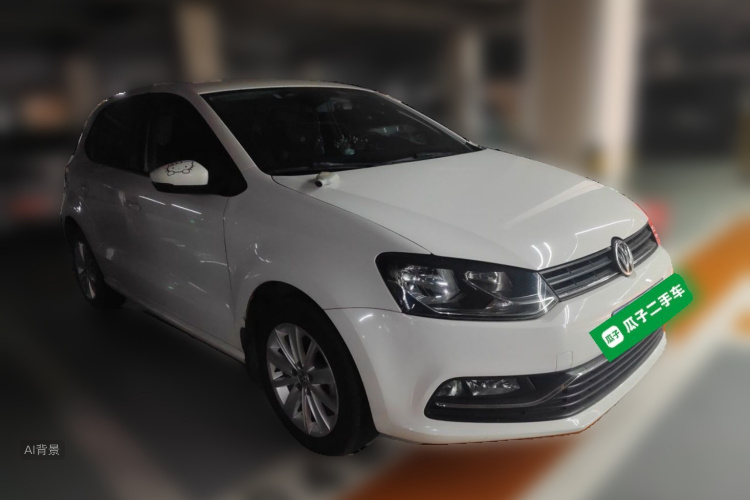 Volkswagen Polo 2015 car image #4